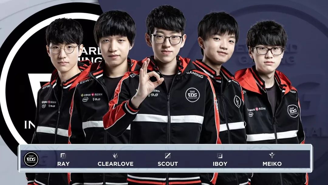 并在比赛中 并在比赛中