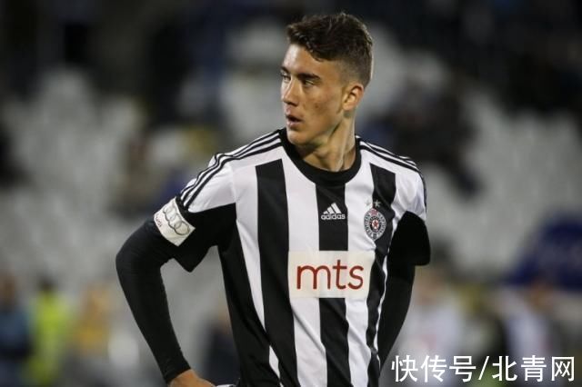 个体育馆的 个体育馆的